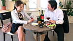 ワイン試飲会でホロ酔いになったセレブ熟女にセンズリみせつけたら中出しできた。 サンプル画像2