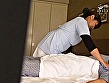 人妻口説き file 01 お客様･･･ダメです･･･困ります･･･ 私、仕事中なので･･･ サンプル画像8