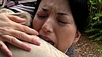 戦争と官能 散りゆく夫と最後の契りを結ぶ妻 画像21