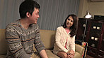 寝取り母 2 実は計画的に娘のダンナを寝取りたい母は、朝からオ●ンコが濡れまくりで2回も下着を取り替える始末。そしていざ決戦の日。今日はとっておきの香水たっぷり振りかけて、娘婿を誘惑しますっ！！ サンプル画像1