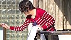 僕を誘惑しているのか、社宅に越して来た人妻が妙にセクシーな仕草を連発してくる。これは覚悟を決めてヤルしかないっ！！ - Image 2