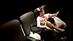 映画館で欲情する人妻 - Image 3