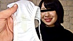 女の子たちが冗談ヌキで世界で一番見られたくない今脱いだばかりのパンティー サンプル画像16