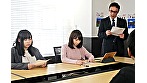 会社の同僚はノーハンドフェラでチ〇ポをギンギンにして精子をごっくんしちゃうビッチだった･･･ 本田瞳