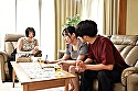 偶然見えた胸チラしている姿に発情しちゃった俺 朝比ゆの - Image 1