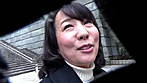 街で出会った清楚妻をくどき落としてハメまくり！色っぽい人妻 BEST 18人 5時間 サンプル画像21