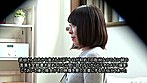 主婦仲間の上品でマジメな人妻にエロ仕掛けガチモニタリング VOL.3 素人奥様も可愛い巨乳若妻もダマされてイキまくり！ サンプル画像15