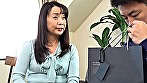 熟妻卑猥ドラマ 息子の同級生に無理やり股間を舐められた五十路母 娘がイタズラされた父親はその子供の母親に報復