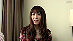 お金を出すので同じ職場の人妻さんとエッチなことをしてもらえませんか？気まずさ満載ガチ不倫SEX サンプル画像16