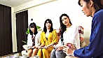 絶倫シングルファザー！PTAの懇談会で男はボク1人だけ 妻と別れてご無沙汰のボクに同情したのか？今日は超積極的にママさん達が急接近！真昼間から暴走ハーレム不倫SEX！ サンプル画像1