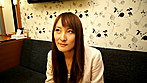 全国縦断「Maji」100%ナンパ 素人奥さんご馳走様でした。 舐められすぎて、もうカリ真っ赤！カチカチでんな！ 道頓堀までハメ潮飛ばすナニワの美人若妻編 サンプル画像10