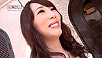 乳首責めで絶頂する美人妻と･･･ おじさんぽ10 AVよりエロいエッチ見たくない？ 美乳、美脚、美尻がセクシーな若妻と下町探索お散歩デート。おじさんに足を絡めて中出しさせる奥さんの敏感反応がヤバい！ サンプル画像2