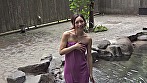 この奥さんの詳細わかりますか？ 目黒区在住勝ち組社長夫人のセレブ妻と杉並区在住のお酒大好き美乳美人スレンダー若妻がまさかの発情！ なぜ“騎乗位で勝手に腰が動いちゃうほど乱れる”ことになったのか？ その一部始終。 サンプル画像3