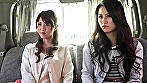 ナンパされたエッチな素人女性たち ママ友と一緒なら安心！？2人組のスケベ妻 4時間 2 サンプル画像1