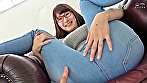 パートちゃん。発育良すぎ･･･ Hカップ ほのか レンタルビデオ店勤務の「むっちむち」「爆乳」「ドM」三拍子揃ったメガネ地味主婦、店長と絶賛不倫中 サンプル画像4