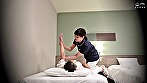 素人限定。出張メンズエステ盗撮 「嫌がらないでチ○ポも揉んでよ！」隠れ巨乳人妻エステティシャンに中出ししちゃいました。 サンプル画像8