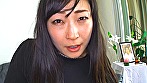 遺影の前で寝取られる未亡人たち 成澤ひなみ 塚田詩織 画像1