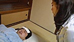 しのぶ（40歳）「看病してあげる･･･。」 画像1