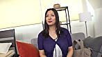 SEXに飢えた人妻は雄の本能を呼び覚ます究極無比な巨乳を武器に発情する！ 2 サンプル画像1