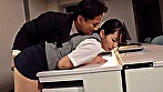 死ぬほど嫌いなパワハラ上司のセクハラ行為にオフィスで尻を振る私 如月夏希
