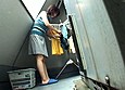 女子大生の1人暮らしの自宅に侵入して染み付きパンティやらTバックやら撮れました！！ サンプル画像20