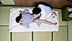オイルマッサージに来た人妻を感じさせて逆に求められてハメちゃいました。 サンプル画像2
