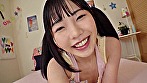 お兄ちゃんが大好き過ぎる妹のニーハイパンチラ誘惑 天海こころ サンプル画像1