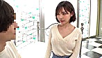 深田えいみのベロキス逆ナンパ！路上でベロちゅ～！えいみの凄テクに耐えたらご褒美に中出しエッチ！ - Image 18