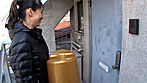 出張！！熟女ソープ 藤波さえをお届けします 独身男性に強制中出しさせちゃいました 藤波さえ 四十歳 サンプル画像15