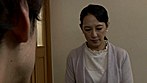 夫婦ゲンカで家出してきた隣の奥さん～背徳感のある壁一枚向こう側の浮気セックス～ 服部圭子 五十三歳 サンプル画像1