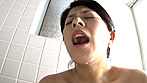 近親相姦 爆乳風呂 笹山希 三十七歳 サンプル画像9