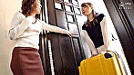 アメリカ人留学生と日本人妻の汗ダク密着レズセックス 全身をヤラしく舐め合い、トロける程熱く絡み合うゆかりとジューン - Image 1
