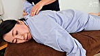 絶妙タッチのおっぱいマッサージでおばさんが夢中になる巨乳中出し整体院 芦川夕子 五十歳
