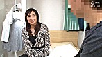 ファンの自宅をゲリラ訪問！熟女優さんとしてみませんか～憧れの熟女と夢の中出しセックス～DX 10人4時間 画像1