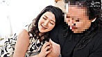 「初めてがおばさんと生じゃいやかしら？」童貞くんが人妻熟女と最高の筆下ろし性交 立岡杏菜 四十二歳 - Image 2