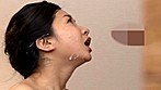 「無防備な胸の谷間が悩ましい美淑女にチ○ポが3倍デカくなる膨張率を見せつけたらヤられた」VOL.1 サンプル画像18