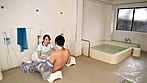 「10周年記念 『おばさんで本当にいいの？』中出しSPECIAL 若くて硬い勃起角度150度の少年チ○ポに抱きつかれたおばさん看護師は生でヤられても優しすぎて断れない」 サンプル画像10