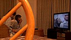 「ダブルベッド近親相姦！間違えたフリしてダブルの客室を予約して側位状態で勃起させながら叔母さんと一緒に密着寝したら優しくヤられた」 VOL.1 サンプル画像4