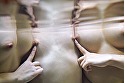 女だけの温泉旅行で母親の巨乳ママ友二人に挟まれてレズられた私