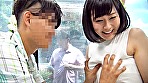 マジックミラー便 特別出張企画！「再婚してできた元高校教師の巨尻のお義母さんに筆おろししてもらいたい！」義母に恋をする童貞息子の想いをAV制作会社が完全バックアップ！！お父さん（＝旦那）の目の前で息子が義理の母を寝取って生中出し！ サンプル画像2