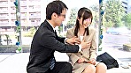 ザ・マジックミラー 顔出し！働く美女限定 街頭調査！職場の同僚と日本一エロ～い車の中で2人っきり 理性と性欲どちらが勝つのか！？同じオフィスで働く男女に突然のSEX交渉！！人生初の真正中出しスペシャル！ 6 in池袋 サンプル画像2