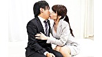 一般男女モニタリングAV 心優しい女先輩と社会人になっても未だ童貞の後輩社員が全21体位の中出しコンプリートミッションに挑戦！憧れの女先輩との筆おろしに後輩は大興奮でフル勃起！子宮まで届く初めての体位で部下チ○ポに激突きされ女上司は本気イキ！ - Image 1