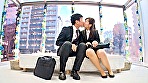 ザ・マジックミラー 顔出し！働く美女限定 街頭調査！職場の同僚と日本一エロ～い車の中で2人っきり 理性と性欲どちらが勝つのか！？同じオフィスで働く男女に突然のSEX交渉！！人生初の真正中出しスペシャル！ 7 in池袋 サンプル画像2