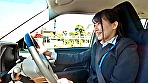 素人街中ナンパAV 営業車で外回り中のデカ尻美人OLさん！仕事をサボって車内でセックスしませんか？運転でムレたOLマ○コに生中出し 合計8発 サンプル画像1