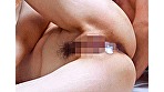 MM号からの脱出 素人娘の友情数珠つなぎ企画 清楚な人妻編 友達を30分以内に電話で呼び出し‘身代わり’にして密室から脱出せよ！制限時間を過ぎたらデカチン即ハメ！イってもやめない激ピストンで友達が来るまで生中出しは終わらない inザ・マジックミラー サンプル画像10