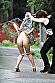 突然野外で、パンツずり下ろし＆水ぶっかけ - Image 7