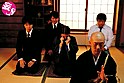 喪服とギャルママ 通夜の夜和尚さんが「お布施はお気持で･･･」と言うので股を開いていたウチのギャル嫁 松本メイ サンプル画像1