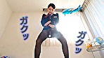 「ガニ股固定バイブモデル」黒パンスト直穿きオマ○コにうねりの止まらないバイブを挿入！！イキ崩れるまで何度も絶頂を繰り返す大手航空会社勤務キャビンアテンダント ゆりさん26歳 - Image 4