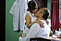 夫が入院中の1週間、元薬剤師の義父のキメキス姦で完堕ちした巨乳妻―媚薬と接吻中毒になったわたし― 我妻里帆