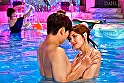 妻の大親友がナイトプールで逆NTR『脱いだらモデル級のビキニ姿に興奮して勃起しているのがバレて･･･笑顔の誘惑に我慢できず何度も浮気中出ししちゃいました。』 美乃すずめ - Image 5